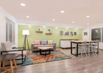 WoodSpring Suites Savannah Pooler hotel thumbnail 3