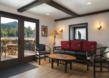 The Landing at Estes Park - Riverside Retreat hotel thumbnail 2