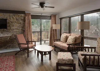 The Landing at Estes Park - Riverside Retreat hotel thumbnail 6