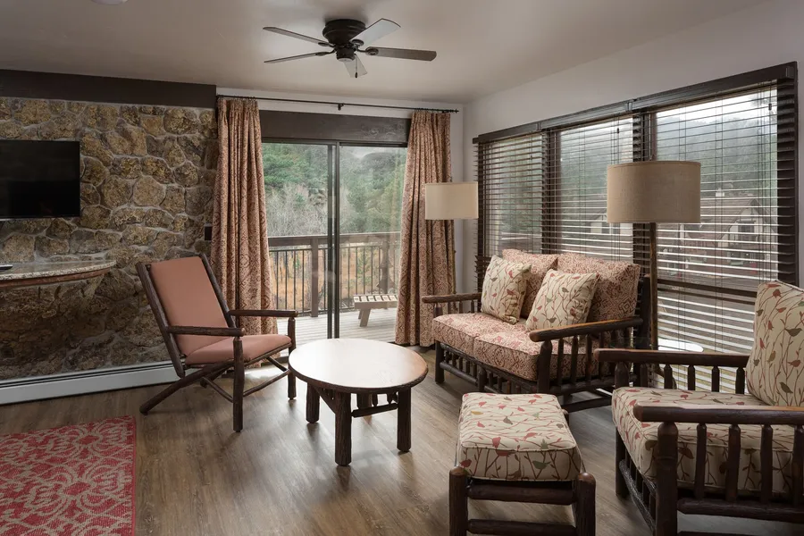 The Landing at Estes Park - Riverside Retreat hotel detail image 6