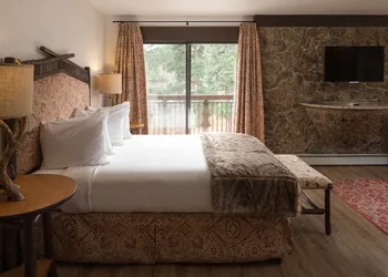 The Landing at Estes Park - Riverside Retreat hotel thumbnail 5