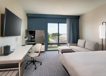 Courtyard by Marriott Ames hotel thumbnail 3