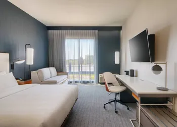 Courtyard by Marriott Ames hotel thumbnail 5