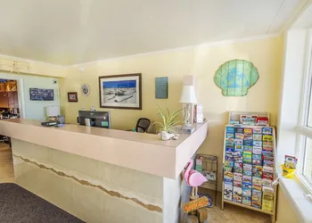 Paradise Oceanfront Resort hotel thumbnail 2