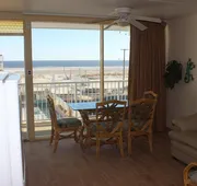 Paradise Oceanfront Resort hotel detail image 7