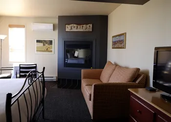 Auberge La Camarine hotel thumbnail 3
