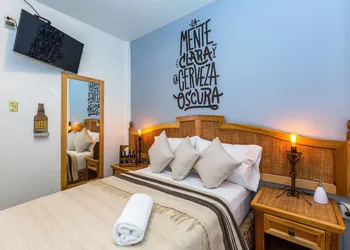 Mala Vecindad Beer Hotel hotel thumbnail 6