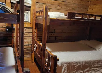 Riverview Cabins hotel thumbnail 3