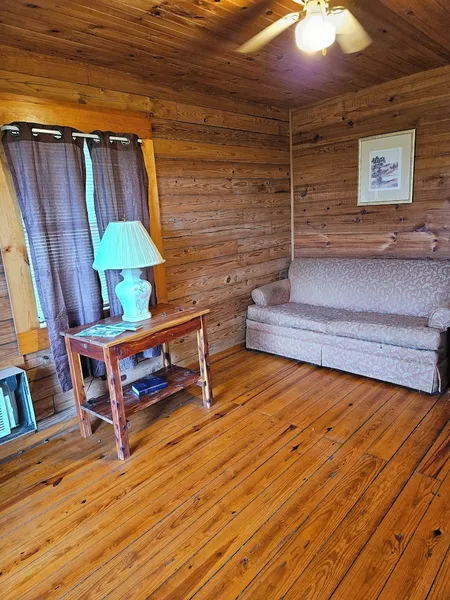 Riverview Cabins hotel detail image 6