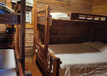 Riverview Cabins hotel thumbnail 3