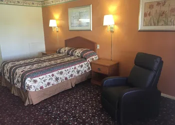 Finn's 66 Motel hotel thumbnail 6