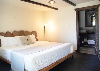 Paradise Village Hotel hotel thumbnail 3