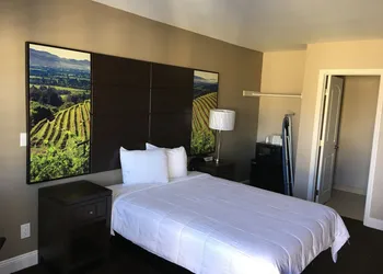 Vallejo Inn hotel thumbnail 7