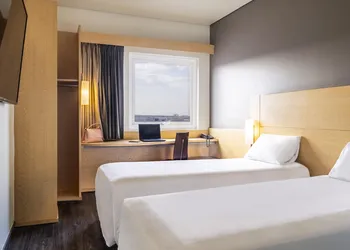 ibis Chihuahua hotel thumbnail 6