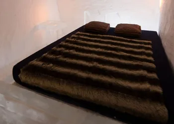 Hôtel de Glace hotel thumbnail 6