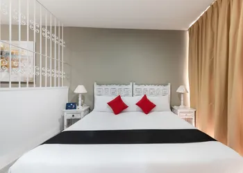 Suites Internacional hotel thumbnail 5