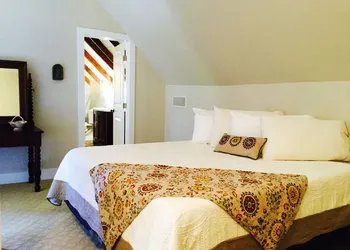 Clermont Bluffs B&B hotel thumbnail 4