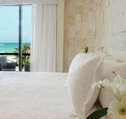 El Taj Oceanfront & Beachside Condo Hotel hotel detail image 5