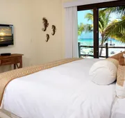 El Taj Oceanfront & Beachside Condo Hotel hotel detail image 7