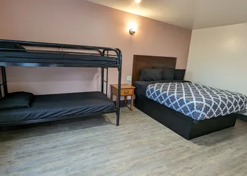 Portland Value Inn hotel thumbnail 5