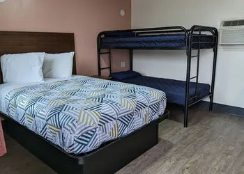 Portland Value Inn hotel thumbnail 7