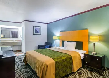 Econo Lodge South Holland - Chicago Southland hotel thumbnail 4