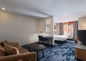 Fairfield Inn By Marriott Kansas City Airport hotel thumbnail 5