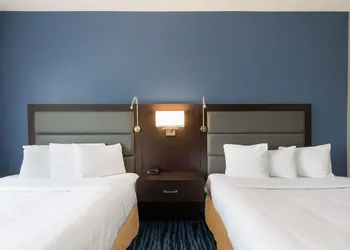 Hotel 1550 - SFO Airport hotel thumbnail 4