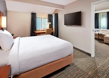 Residence Inn by Marriott Manhattan Beach hotel thumbnail 6