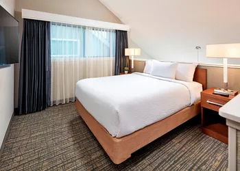 Residence Inn by Marriott Manhattan Beach hotel thumbnail 7
