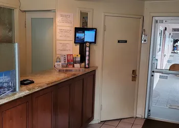 Townhouse Motel hotel thumbnail 2