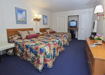 Townhouse Motel hotel thumbnail 5