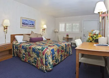 Townhouse Motel hotel thumbnail 6