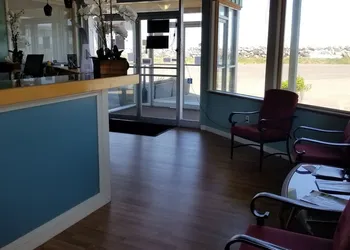 Islander Westport hotel thumbnail 2