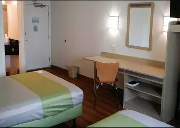 Studio 6 Brownsville, TX hotel thumbnail 6