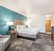 EverSpring Inn & Suites hotel detail image 7