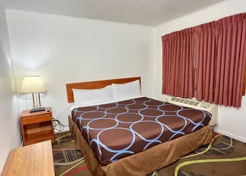 Village Inn hotel thumbnail 2