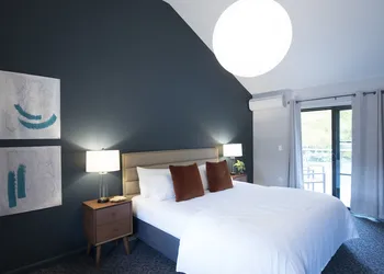 Rest - a Modern Motel hotel thumbnail 7