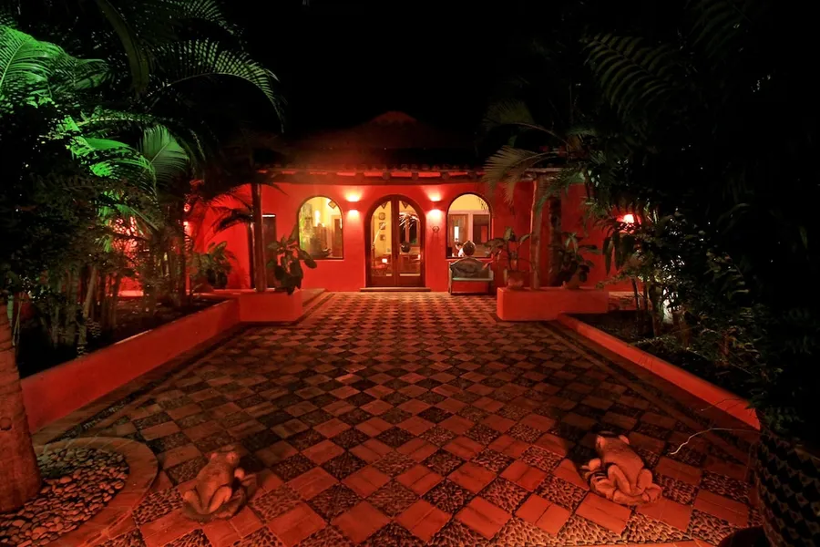 Las Alamandas hotel detail image 2