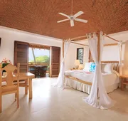 Las Alamandas hotel detail image 3