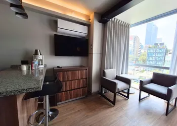 Hotel Block Suites hotel thumbnail 6