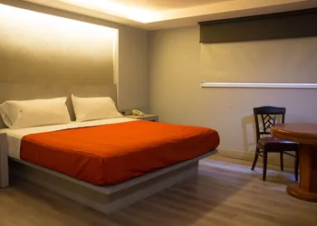 Hotel El Senador hotel thumbnail 6