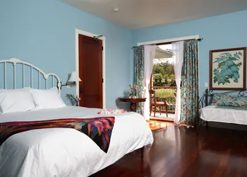 Hawaii Island Retreat hotel thumbnail 5