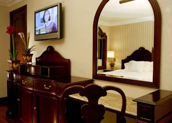 The Green Park Hotel hotel thumbnail 7