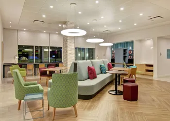 Home2 Suites by Hilton Montreal Dorval hotel thumbnail 2