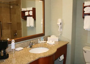 Hampton by Hilton Chihuahua hotel thumbnail 7