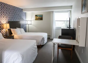 Clear River Inn hotel thumbnail 8