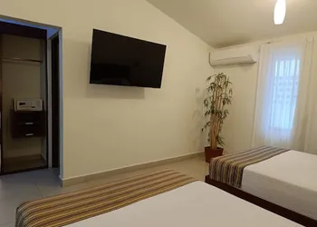 Grand City Hotel Cancun - Near Market 28 hotel thumbnail 8