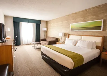 DoubleTree by Hilton Rapid City Downtown Convention Center hotel thumbnail 2