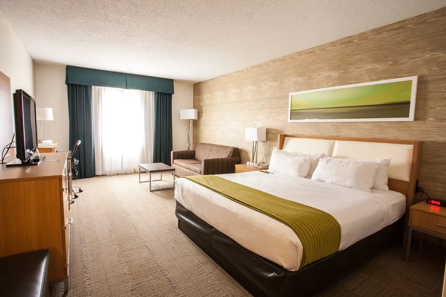DoubleTree by Hilton Rapid City Downtown Convention Center hotel detail image 2